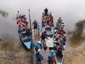 large school group returning to Tahuayo Lodge in 3 boats